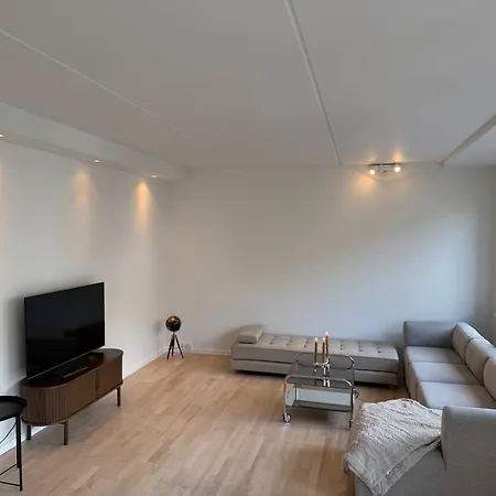 Appartement Kun Fa Minutter Fra Metroen *